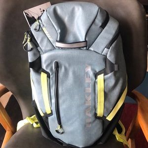 Oakley Voyage 25 Backpack (NWT) Unisex
